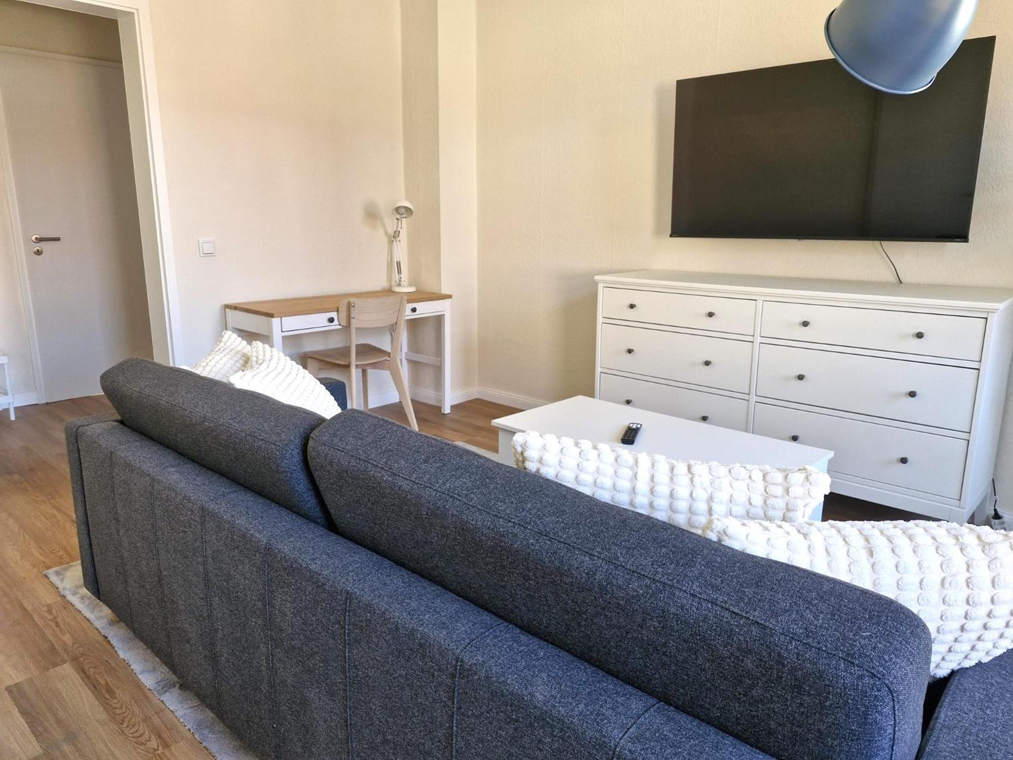 Grossraum-Apartments Mit 2Sz, Wz, Kueche, Smart-Tv, Parken, Etc Erfurt Room photo